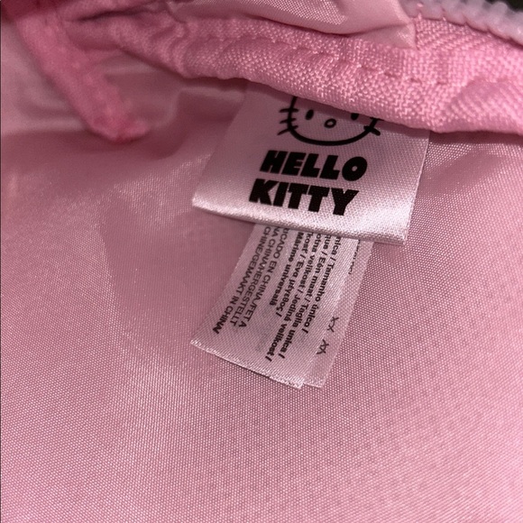 NWOT Hello kitty cosmetic case - Picture 8 of 9